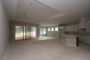 142 Hickory Frst Ct, Willis, TX 77318 - Photo 8