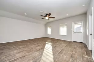 1702 Cooper Bluff Ct, Richmond, TX 77469 - Photo 14