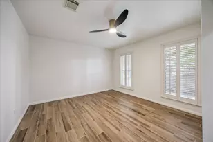 11418 Ash Creek Dr, Houston, TX 77043 - Photo 22