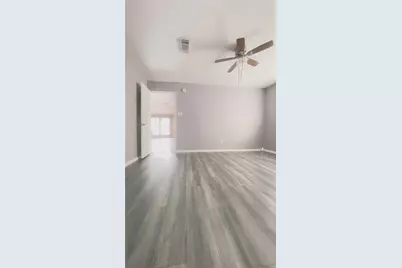 6406 Bayou Crest Drive, Houston, TX 77088 - Photo 10