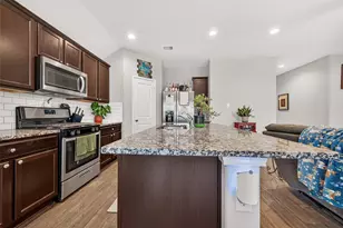 811 Petunia Falls Ln, Rosharon, TX 77583 - Photo 14