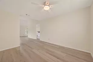 1404 Osborne Dr, Friendswood, TX 77546 - Photo 6