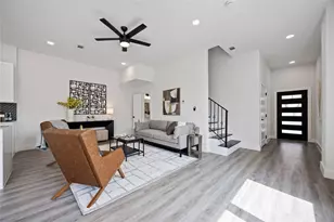 2301 Staples St, Houston, TX 77026 - Photo 8