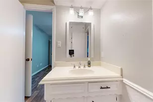 8103 Wycomb Dr, Houston, TX 77070 - Photo 30