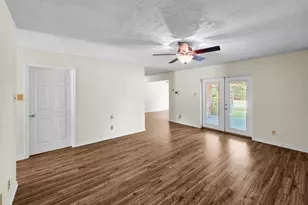 1438 W Palm Dr, Winnie, TX 77665 - Photo 12