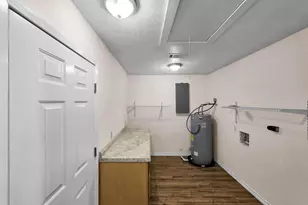 1438 W Palm Dr, Winnie, TX 77665 - Photo 24