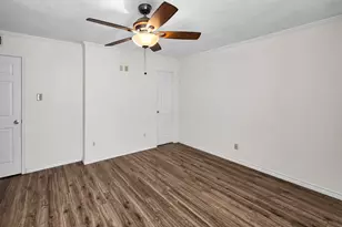 1438 W Palm Dr, Winnie, TX 77665 - Photo 28