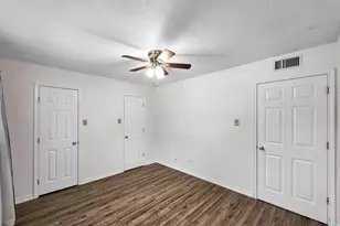 1438 W Palm Dr, Winnie, TX 77665 - Photo 32