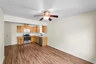 1438 W Palm Dr, Winnie, TX 77665 - Photo 18