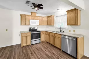 1438 W Palm Dr, Winnie, TX 77665 - Photo 16