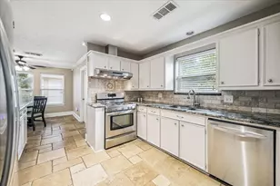 12518 Hazelwood Ln, Houston, TX 77077 - Photo 14