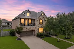 2204 Stillhouse Hollow Ln, Friendswood, TX 77546 - Photo 1