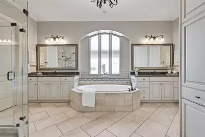 2204 Stillhouse Hollow Lane, Friendswood, TX 77546 - Photo 22