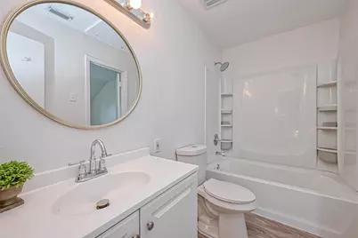 1911 Sherwood Forest Street #9, Houston, TX 77043 - Photo 18