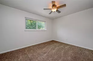 1911 Sherwood Forest St, Houston, TX 77043 - Photo 20