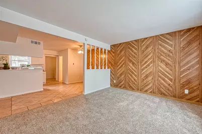 1911 Sherwood Forest Street #9, Houston, TX 77043 - Photo 4