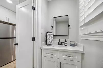 13926 Perthshire Road, Houston, TX 77079 - Photo 20