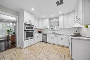 13926 Perthshire Rd, Houston, TX 77079 - Photo 14