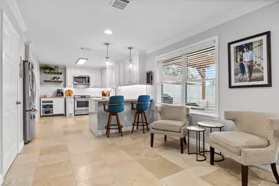 6546 Lindyann Lane, Houston, TX 77008 - Photo 10