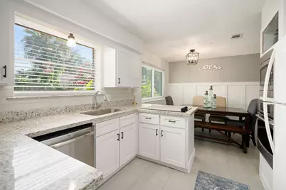2109 Victoria Court, League City, TX 77573 - Photo 10