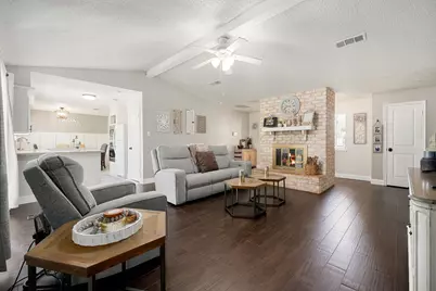 2109 Victoria Court, League City, TX 77573 - Photo 6