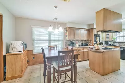 1602 N Hollow Drive, Humble, TX 77396 - Photo 10