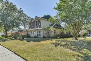 1602 N Hollow Dr, Humble, TX 77396 - Photo 32