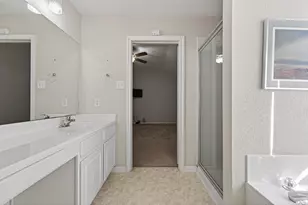 17707 Thicket Hollow Ln, Cypress, TX 77429 - Photo 28