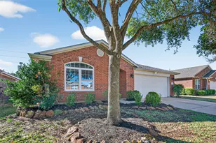 17707 Thicket Hollow Ln, Cypress, TX 77429 - Photo 2