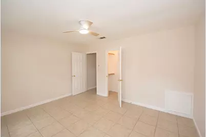 711 Voyager Drive, Houston, TX 77062 - Photo 26
