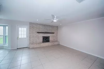 711 Voyager Drive, Houston, TX 77062 - Photo 8