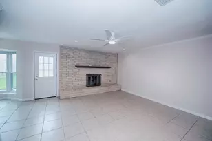 711 Voyager Dr, Houston, TX 77062 - Photo 8