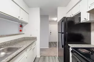 10101 Forum Park Dr, Houston, TX 77036 - Photo 20