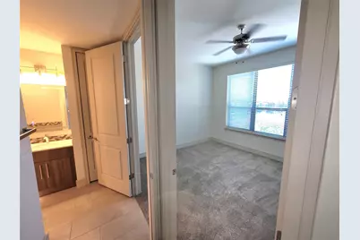 1800 St Joseph Parkway #426, Houston, TX 77003 - Photo 8