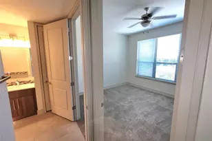 1800 St Joseph Pkwy, Houston, TX 77003 - Photo 8