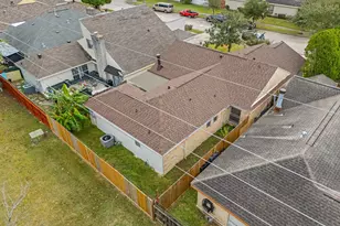 10714 Sherburne Dr, Houston, TX 77072 - Photo 36