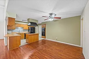 10714 Sherburne Dr, Houston, TX 77072 - Photo 10