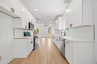 4562 Teton St, Houston, TX 77051 - Photo 12