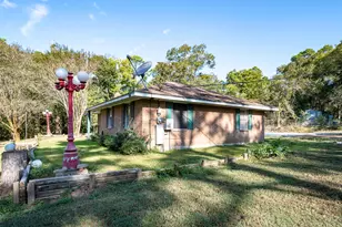 1271 County Rd 443, Dayton, TX 77535 - Photo 24