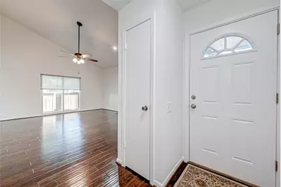 1502 Prairie Grove Drive, Houston, TX 77077 - Photo 4