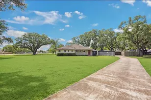 3224 Patricia Ln, Pearland, TX 77581 - Photo 4