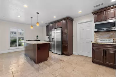 3725 Autumn Lane, Baytown, TX 77521 - Photo 16