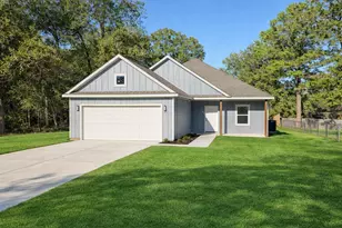 387 Autumn Ln, Livingston, TX 77351 - Photo 1