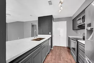 10207 Foxrow Ln, Houston, TX 77064 - Photo 6