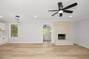 1803 S Park St, Brenham, TX 77833 - Photo 8