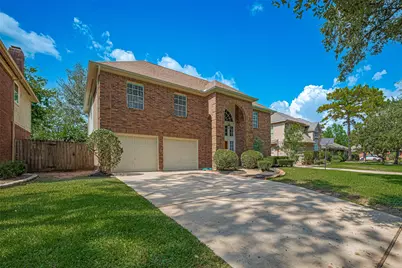 2710 Double Lake Drive, Missouri City, TX 77459 - Photo 2