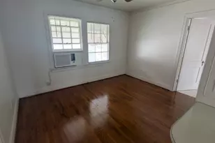 5622 Chartres St, Houston, TX 77004 - Photo 12