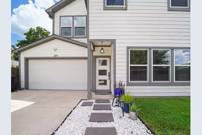 209 Blueberry Street, Houston, TX 77018 - Photo 2