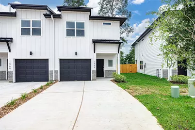 1964 Longmire Villas Ct Court, Conroe, TX 77304 - Photo 2