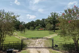 11994 Long Trussel Rd, Bryan, TX 77808 - Photo 4